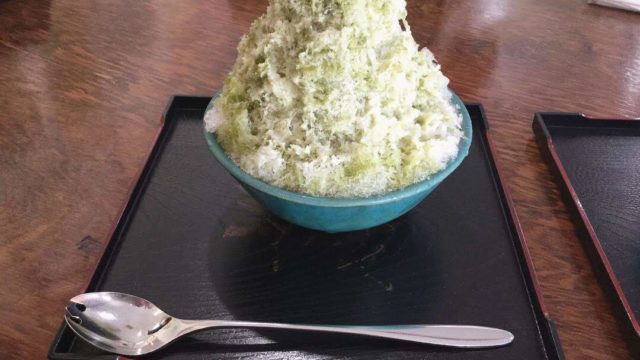 読谷村鶴亀堂ぜんざい抹茶ミルクぜんざい
