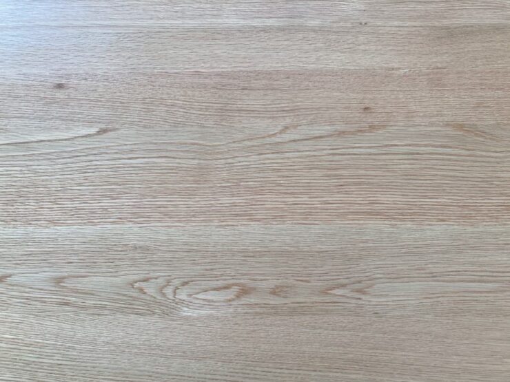 無印良品のオーク材木製デスク天板の木目